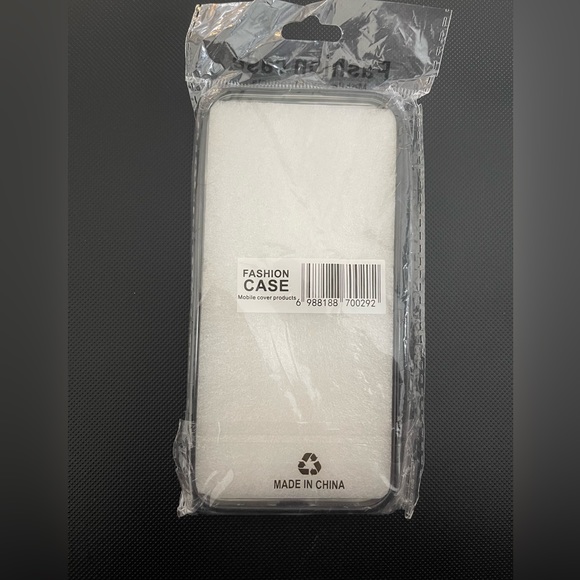 iPhone 14 Pro Max magnetic phone case - Picture 2 of 3